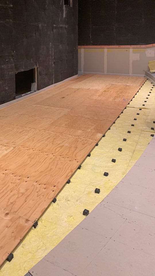 rollout isolation floor system